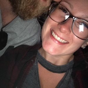 Meet your Posher, Chloe